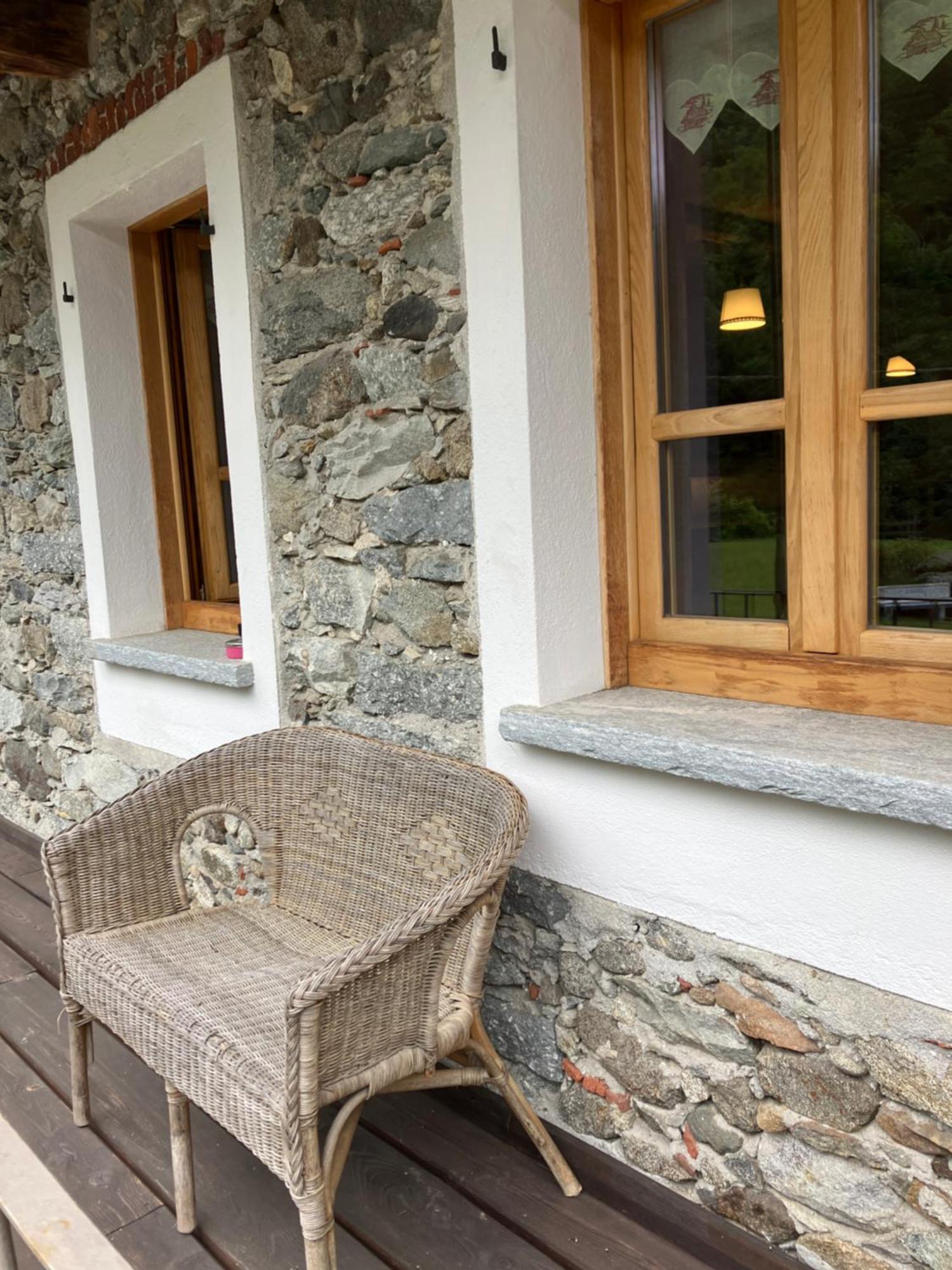 Ospitalita Rurale Familiare Land Wasser Varallo